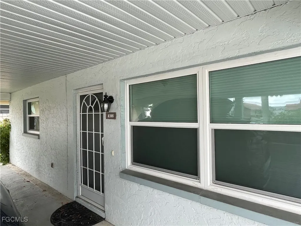 4108 SE 18th Place Cape Coral FL 33904