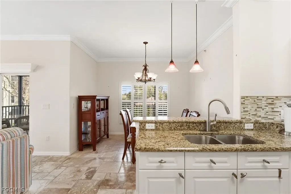 10061 Lake Cove Drive Fort Myers FL 33908