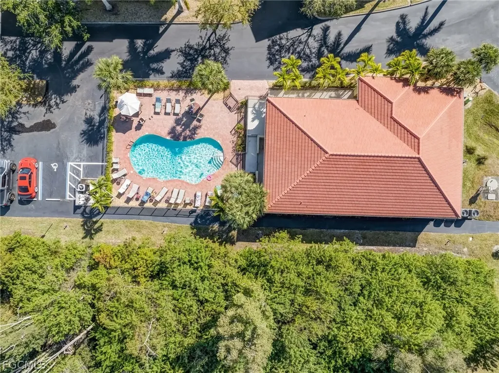 10061 Lake Cove Drive Fort Myers FL 33908