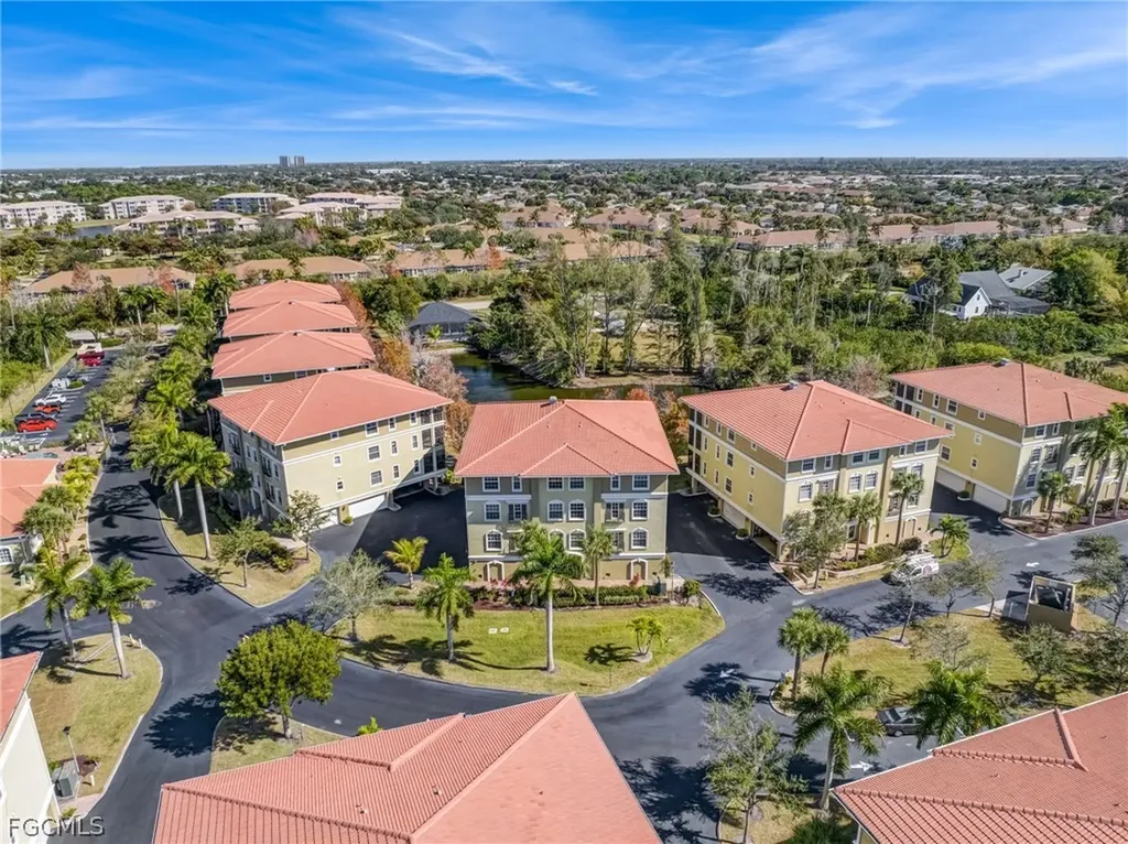 10061 Lake Cove Drive Fort Myers FL 33908