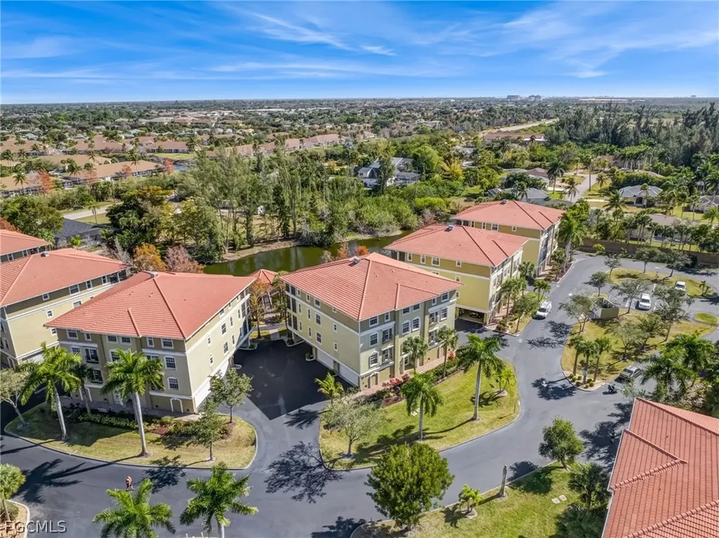 10061 Lake Cove Drive Fort Myers FL 33908