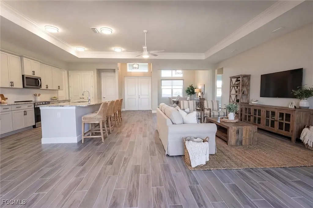 713 NW 37th Avenue Cape Coral FL 33993