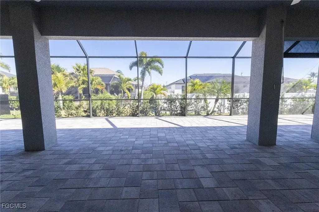 713 NW 37th Avenue Cape Coral FL 33993