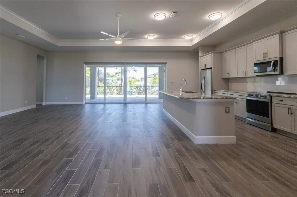 713 NW 37th Avenue Cape Coral FL 33993