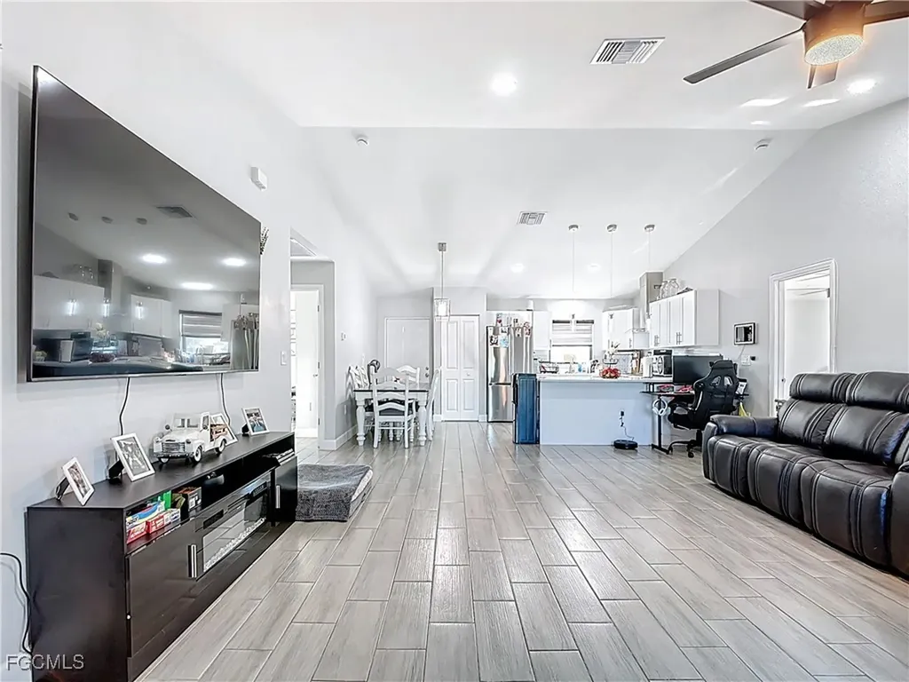 3045 E Briarwood Circle Labelle FL 33935