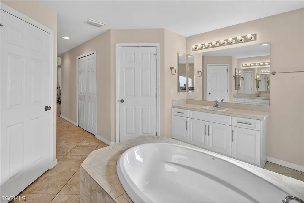 309 NW 5th Terrace Cape Coral FL 33993