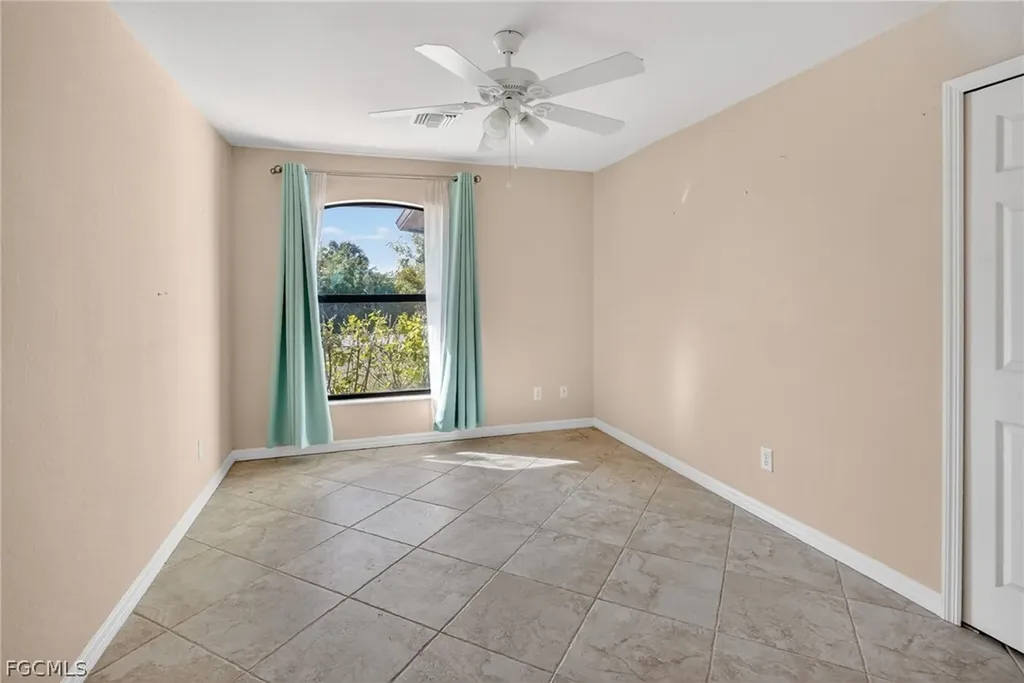 309 NW 5th Terrace Cape Coral FL 33993