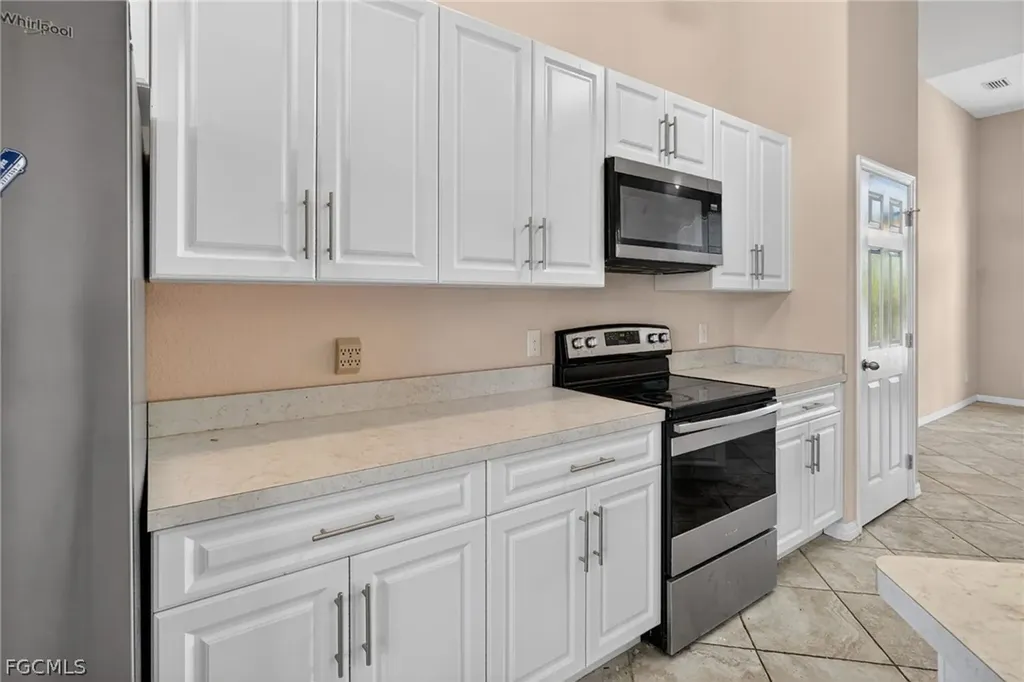 309 NW 5th Terrace Cape Coral FL 33993