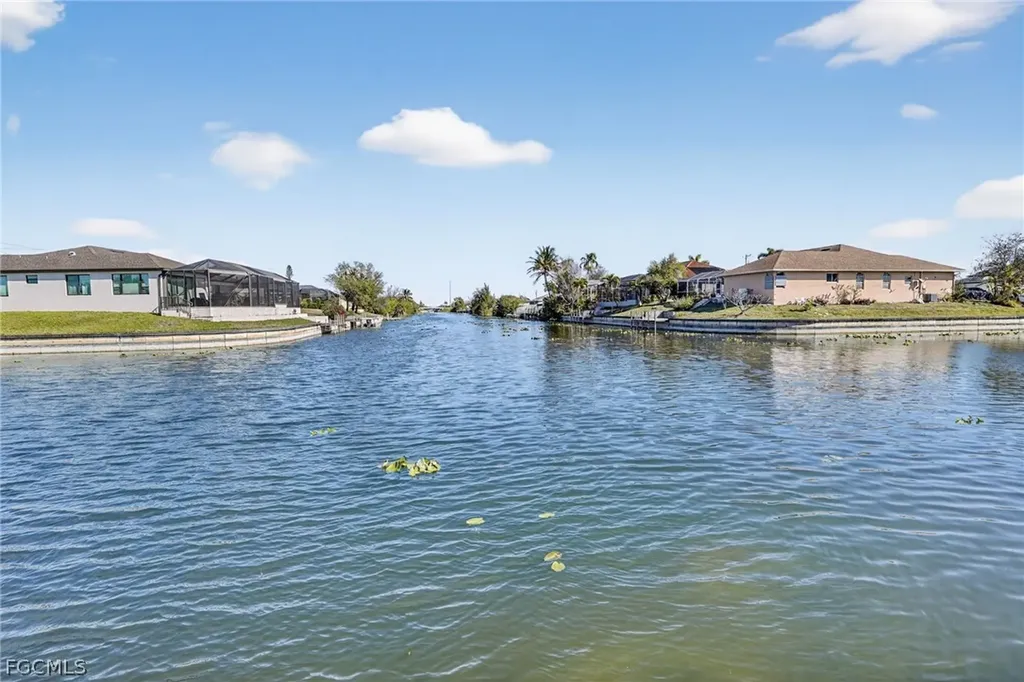 309 NW 5th Terrace Cape Coral FL 33993