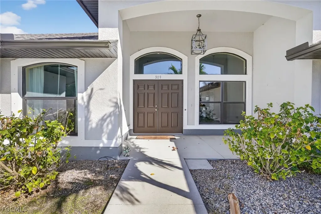309 NW 5th Terrace Cape Coral FL 33993