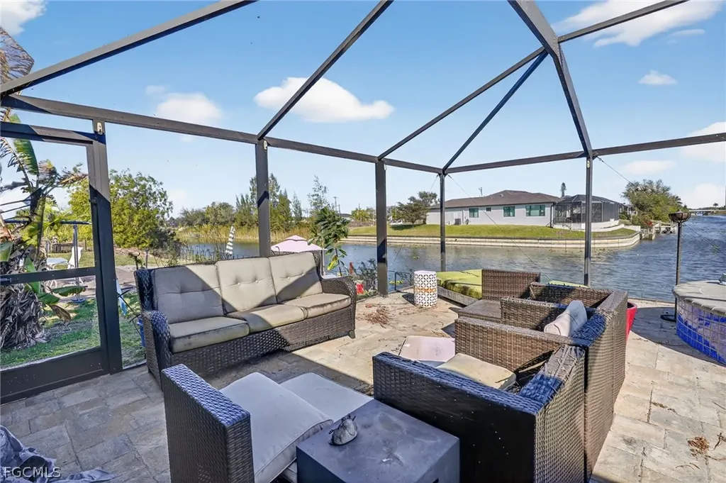 309 NW 5th Terrace Cape Coral FL 33993