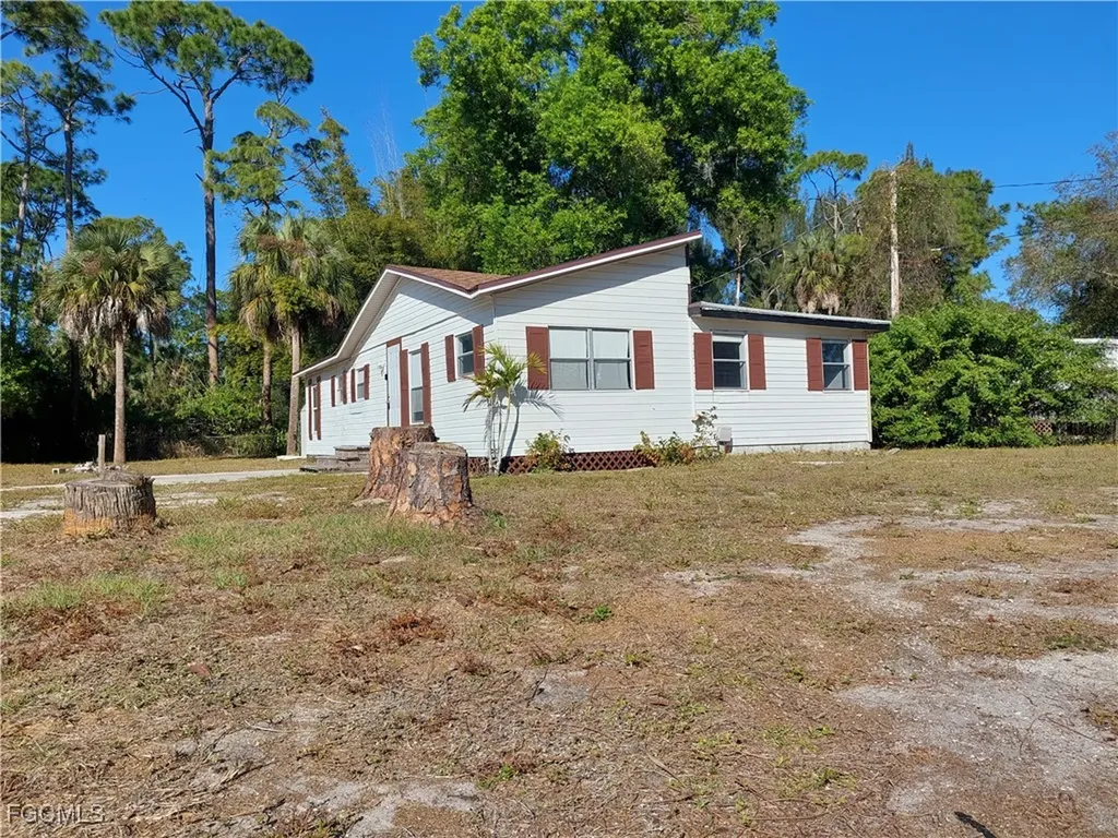 7580 Mcdaniel Drive North Fort Myers FL 33917