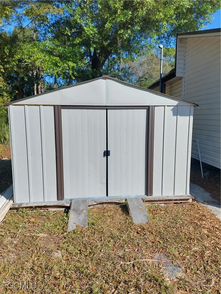 7580 Mcdaniel Drive North Fort Myers FL 33917