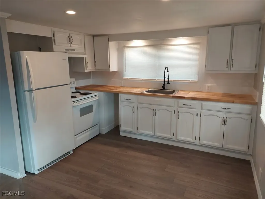 7580 Mcdaniel Drive North Fort Myers FL 33917