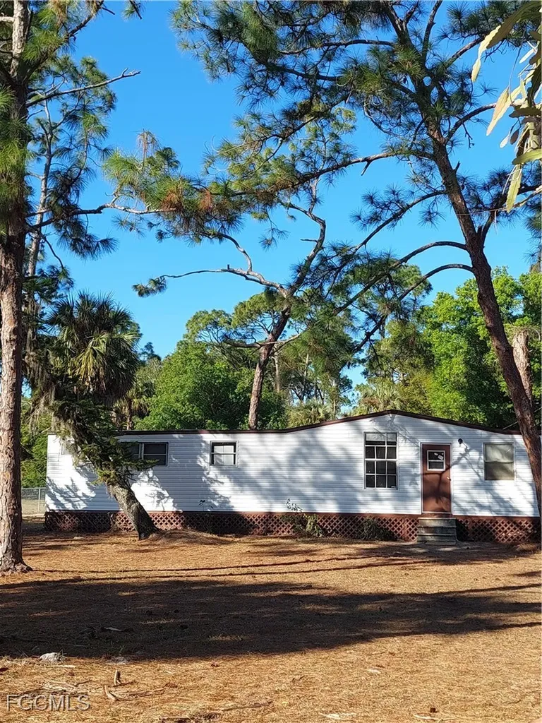 7580 Mcdaniel Drive North Fort Myers FL 33917