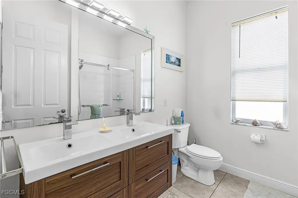3724 Surfside Boulevard Cape Coral FL 33914