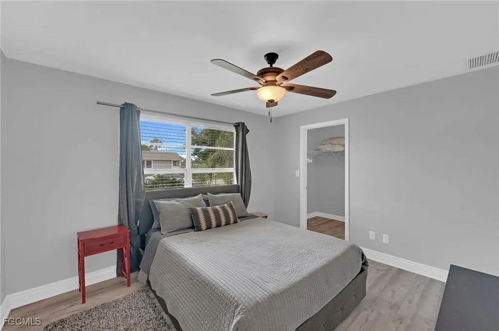 2506 SE 8th Avenue Cape Coral FL 33904