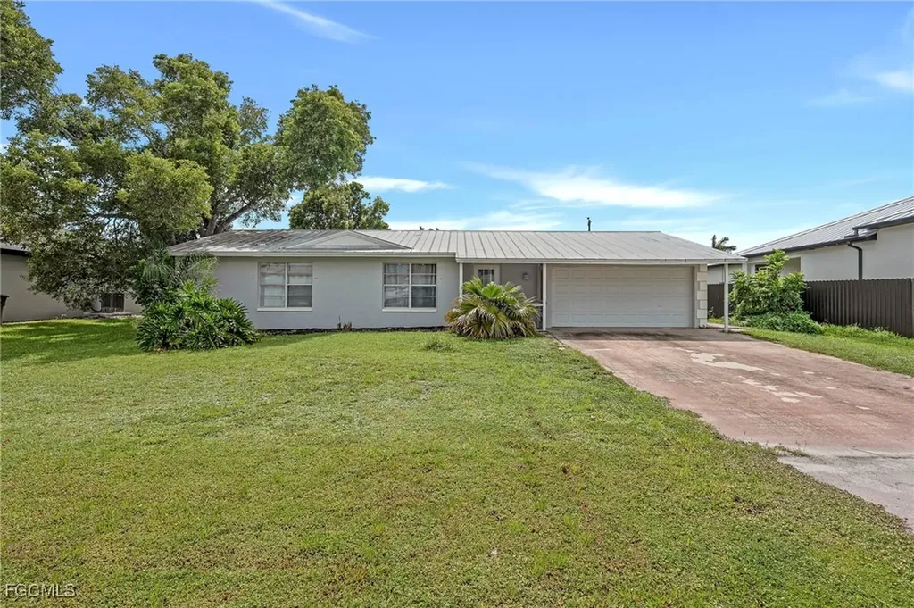 2506 SE 8th Avenue Cape Coral FL 33904