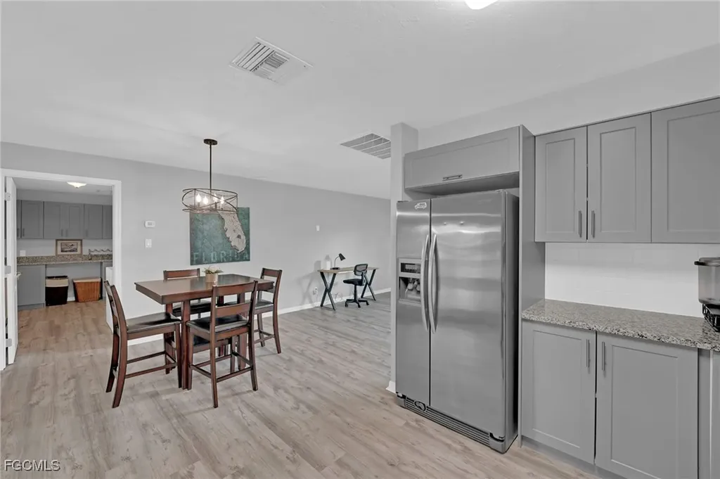 2506 SE 8th Avenue Cape Coral FL 33904