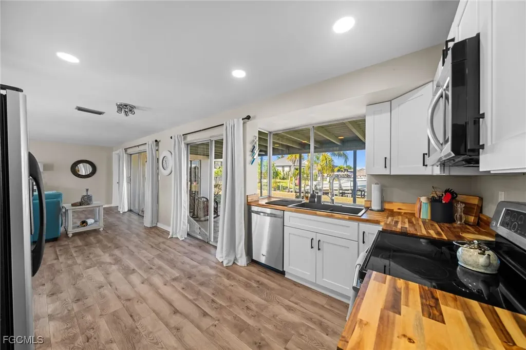 405 Bayshore Drive Cape Coral FL 33904