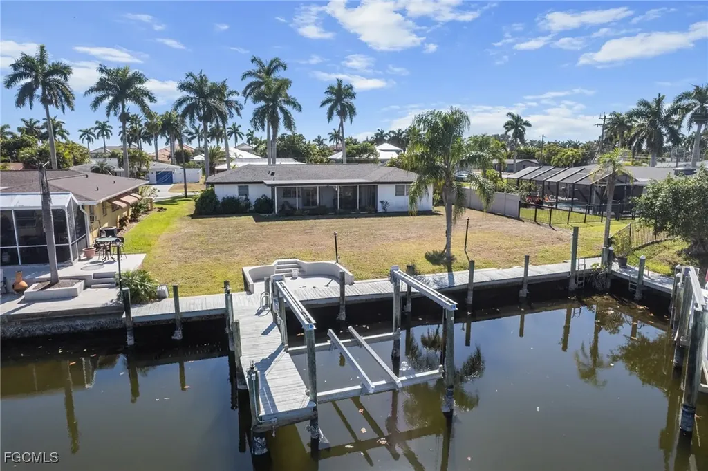 405 Bayshore Drive Cape Coral FL 33904