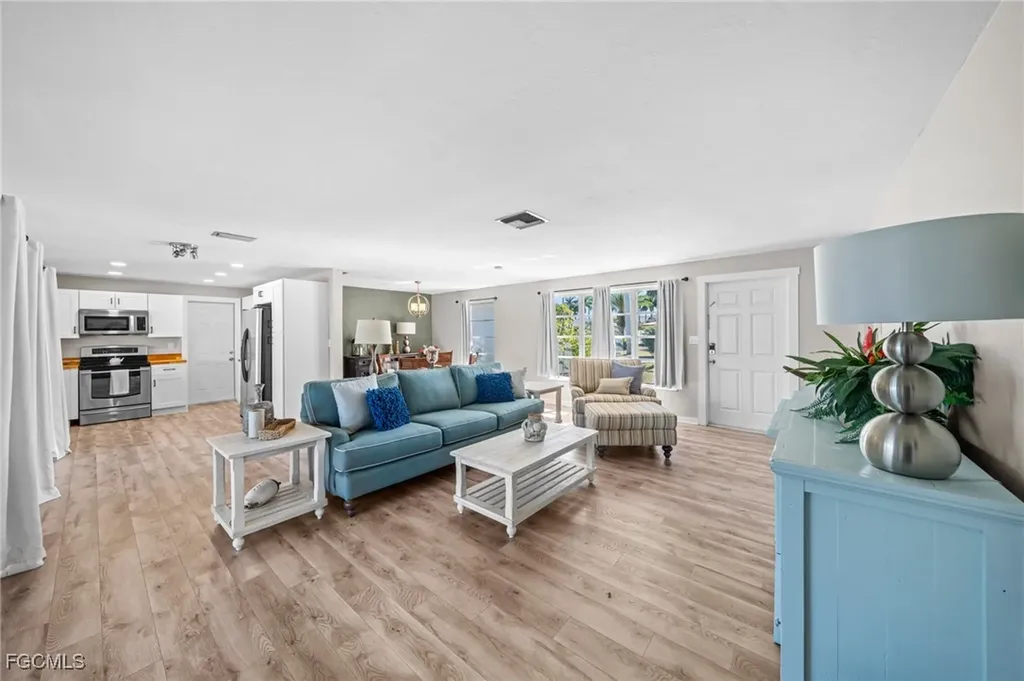 405 Bayshore Drive Cape Coral FL 33904