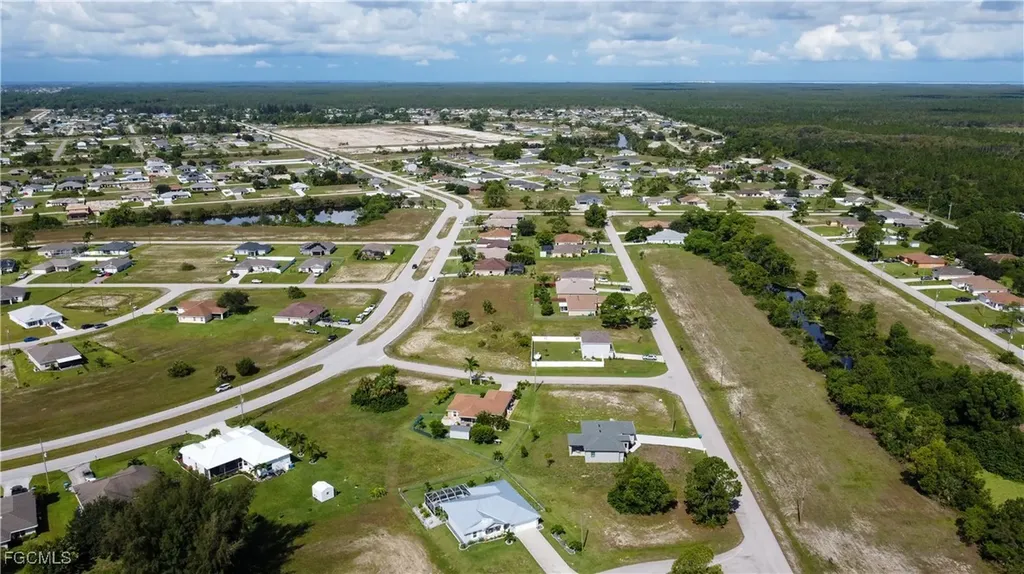 4239 E Gator Circle Cape Coral FL 33909