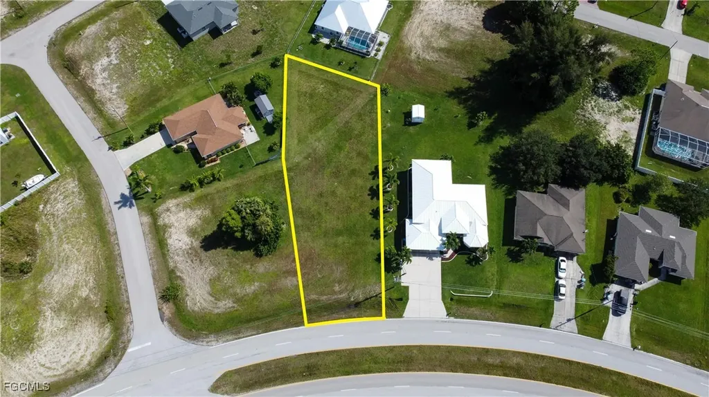 4239 E Gator Circle Cape Coral FL 33909