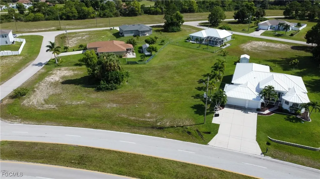 4239 E Gator Circle Cape Coral FL 33909
