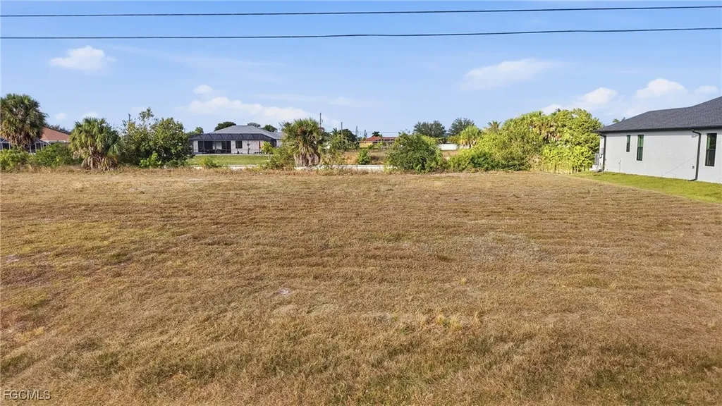 932 NW 9th Avenue Cape Coral FL 33993