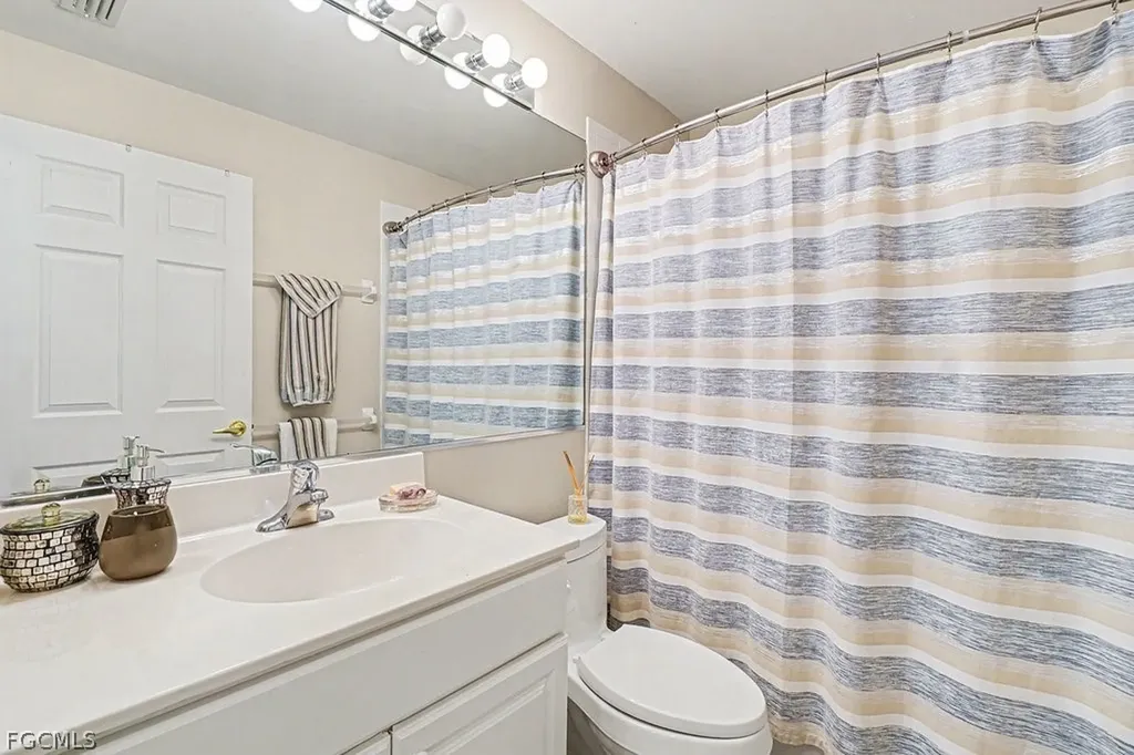 9046 Shadow Glen Way Fort Myers FL 33913