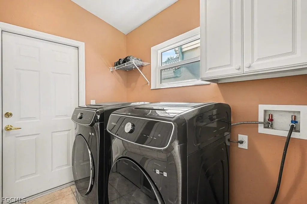 9046 Shadow Glen Way Fort Myers FL 33913