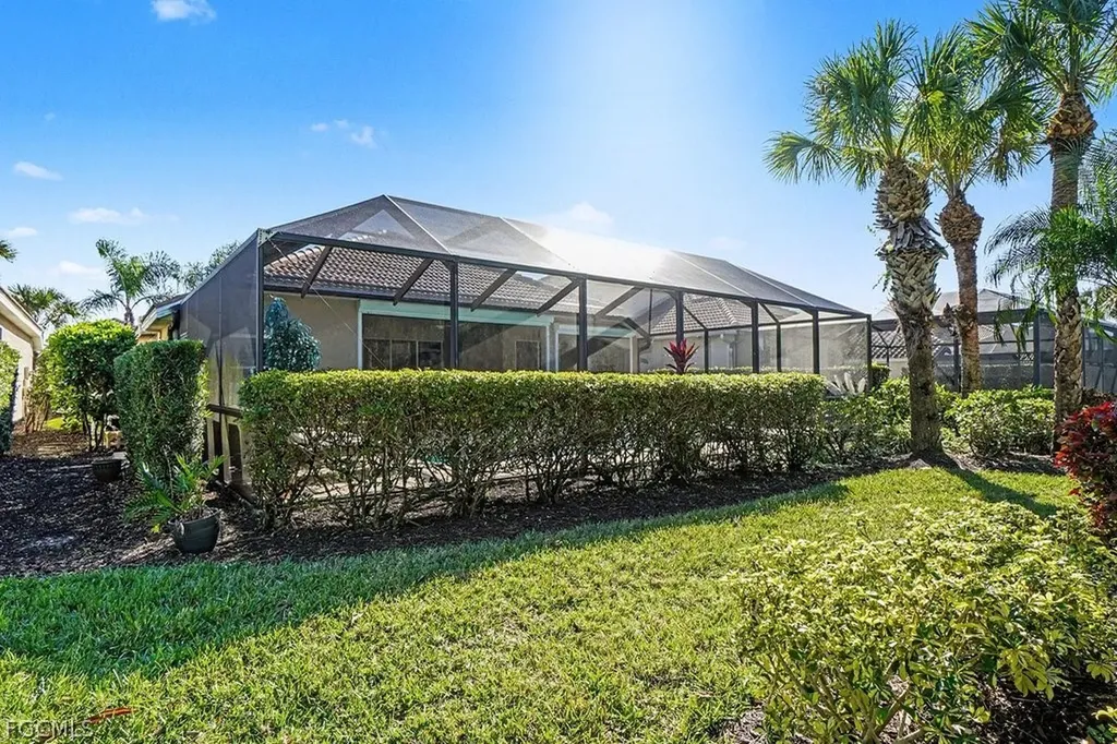 9046 Shadow Glen Way Fort Myers FL 33913