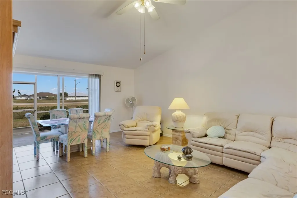 2221 NE 15th Lane Cape Coral FL 33909