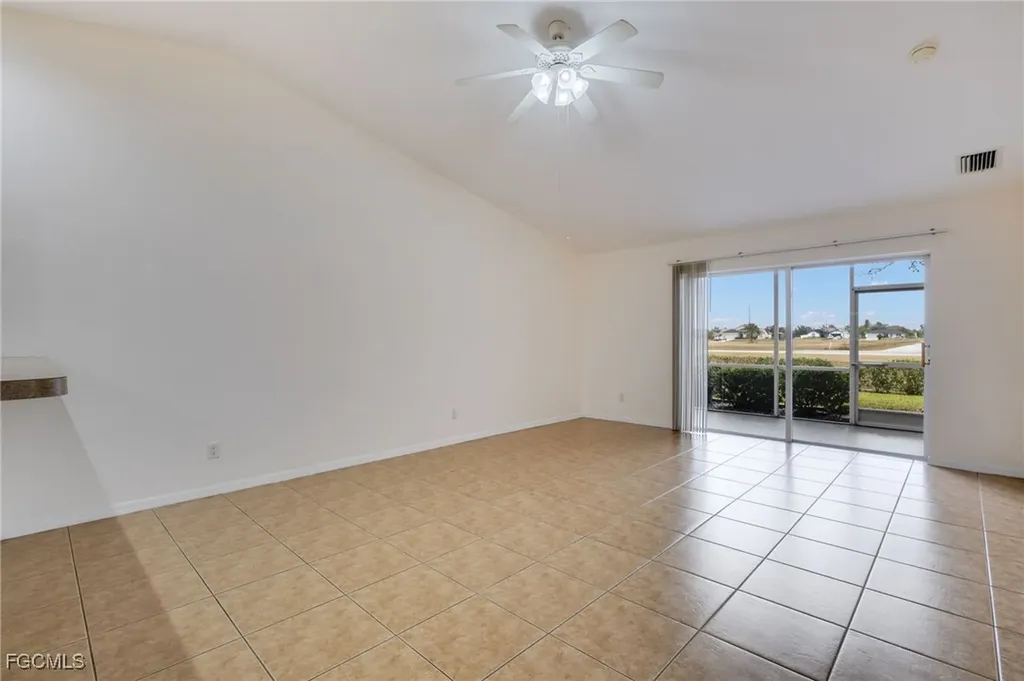 2221 NE 15th Lane Cape Coral FL 33909