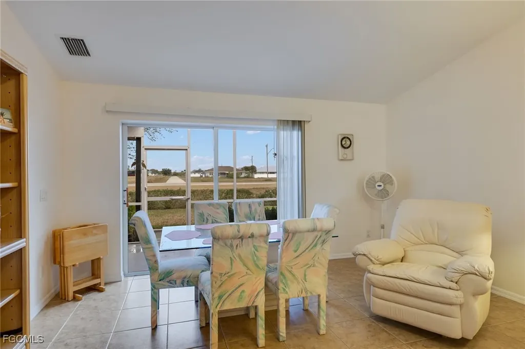 2221 NE 15th Lane Cape Coral FL 33909