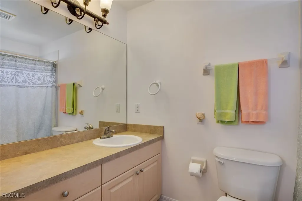 2221 NE 15th Lane Cape Coral FL 33909