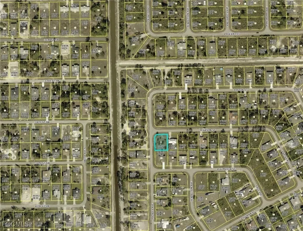 104 Pearson Street Lehigh Acres FL 33974