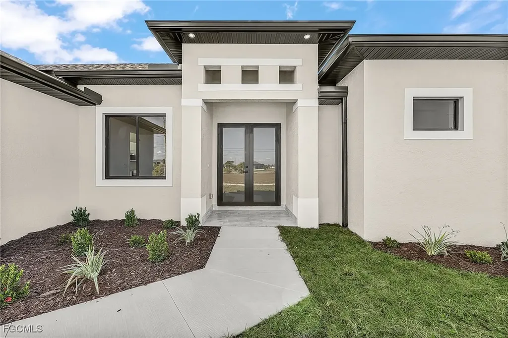 4202 NW 33rd Street Cape Coral FL 33993