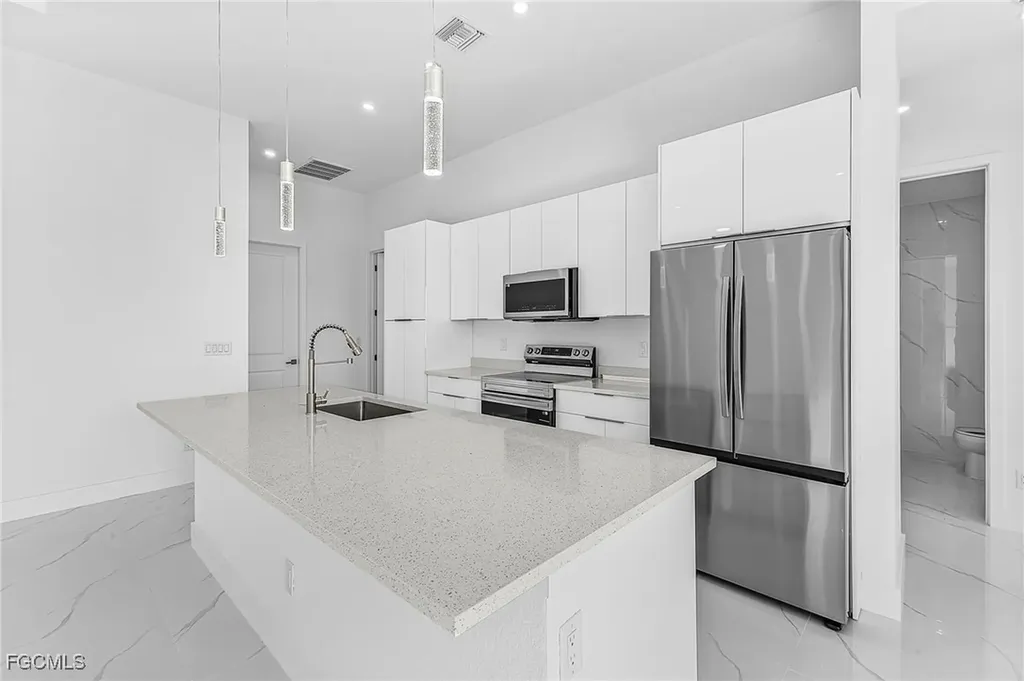 4202 NW 33rd Street Cape Coral FL 33993