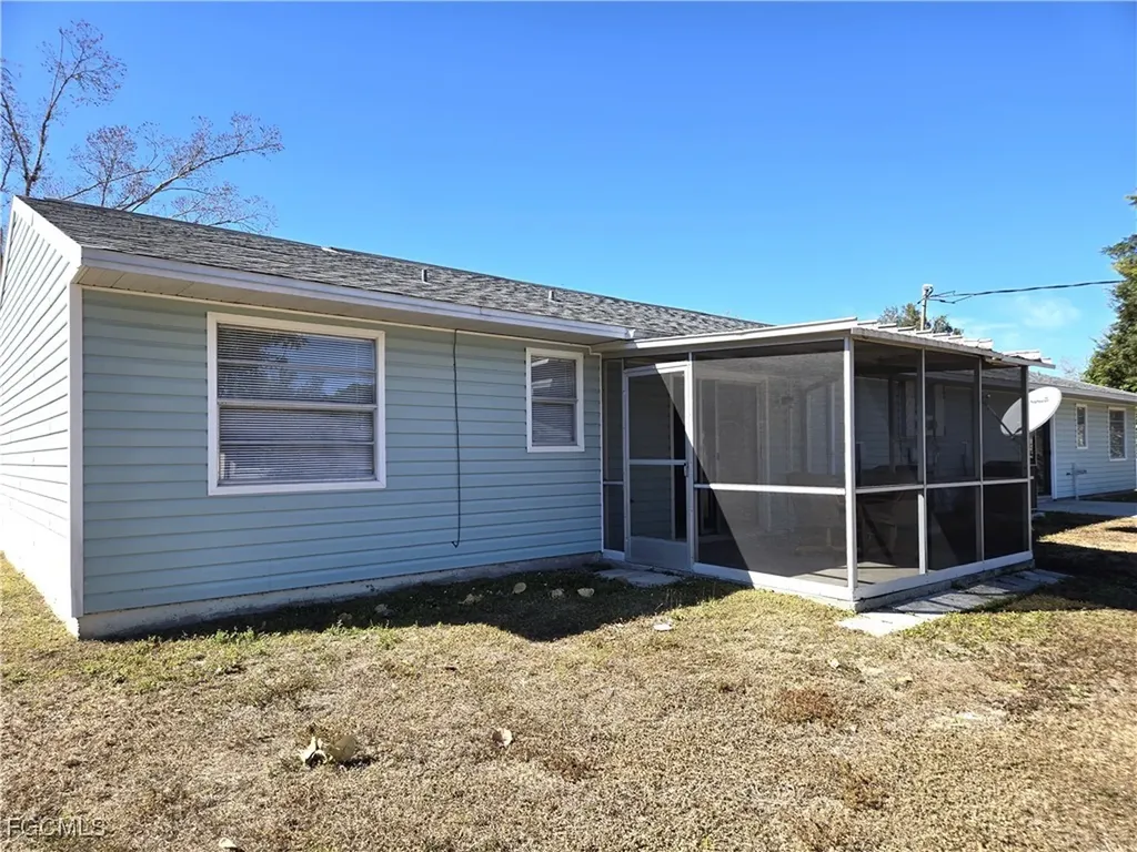 2222/2224 Virginia Avenue Fort Myers FL 33905