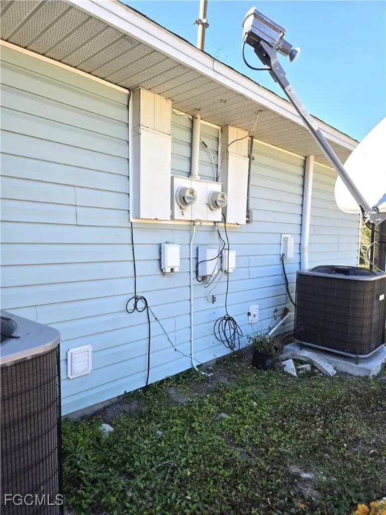 2222/2224 Virginia Avenue Fort Myers FL 33905