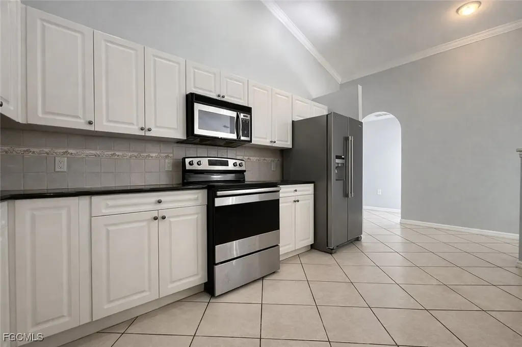 3216 SW 7th Place Cape Coral FL 33914