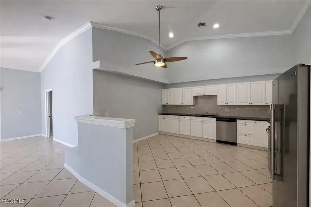 3216 SW 7th Place Cape Coral FL 33914