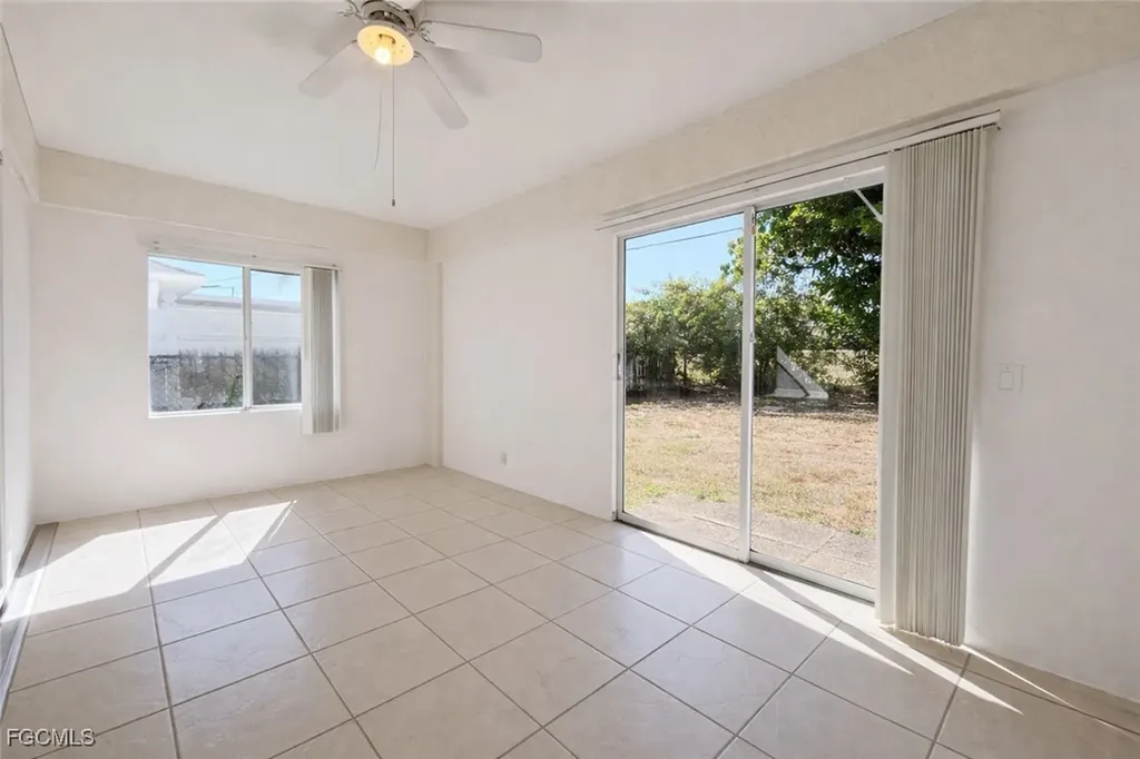3216 SW 7th Place Cape Coral FL 33914