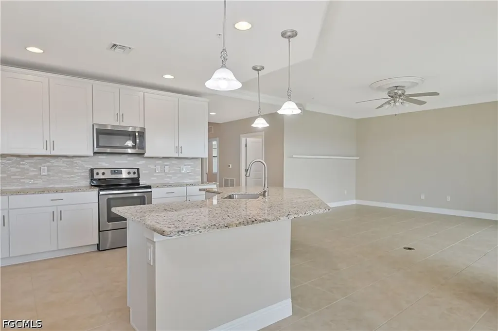 11765 Grand Belvedere Way Fort Myers FL 33913