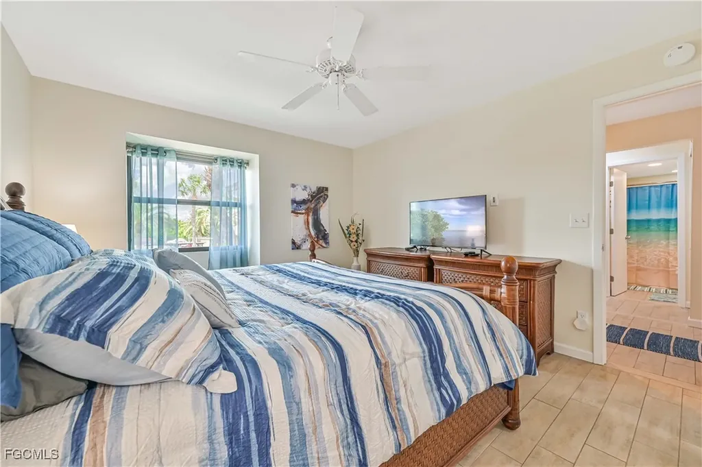 8475 Charter Club Circle Fort Myers FL 33919