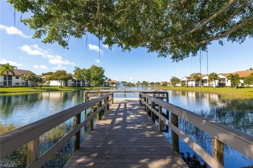 8475 Charter Club Circle Fort Myers FL 33919