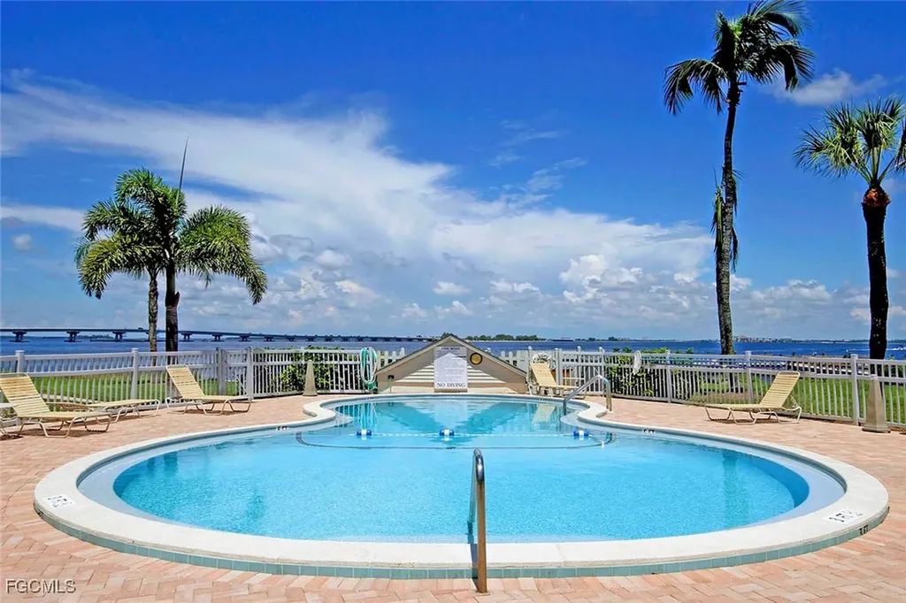 760 Sextant Drive Sanibel FL 33957