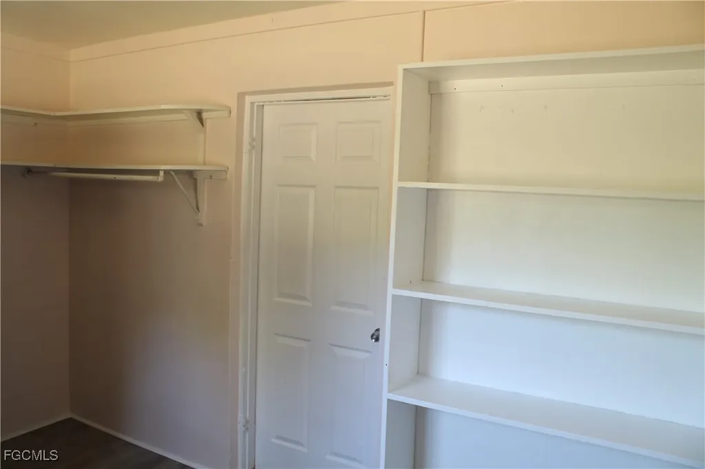 382 Ottumwa Avenue Fort Myers FL 33905